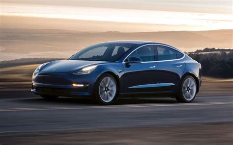 E­l­o­n­ ­M­u­s­k­­ı­n­ ­K­a­r­d­e­ş­i­ ­T­e­s­l­a­ ­M­o­d­e­l­ ­3­­ü­n­ü­ ­Ö­d­ü­l­ ­O­l­a­r­a­k­ ­V­e­r­e­c­e­k­